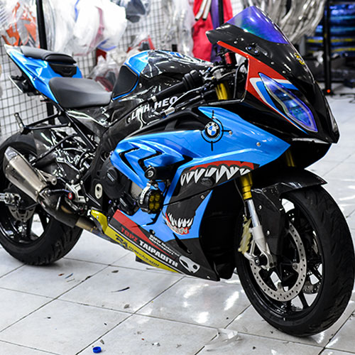Siêu mô tô BMW S1000RR cá mập độ khủng tại Thái Lan