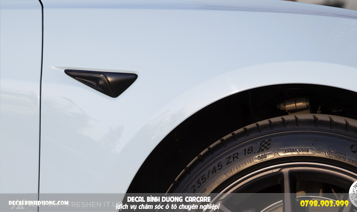wrap-doi-mau-o-to-tesla-model-3-xanh-lam-glacier