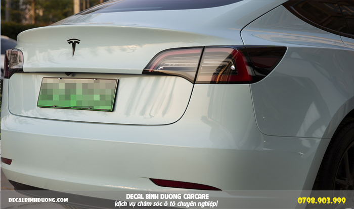 wrap-doi-mau-o-to-tesla-model-3-xanh-lam-glacier