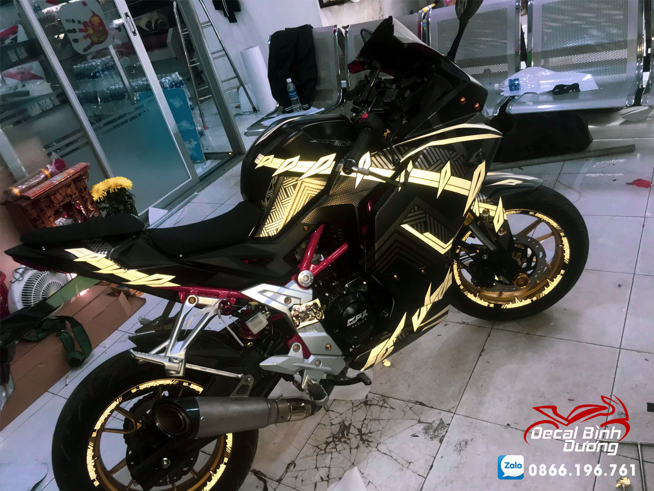 GPX Demon 150 GR độ hóa thân thành siêu phẩm Ducati với dàn chân cực đỉnh   2banhvn