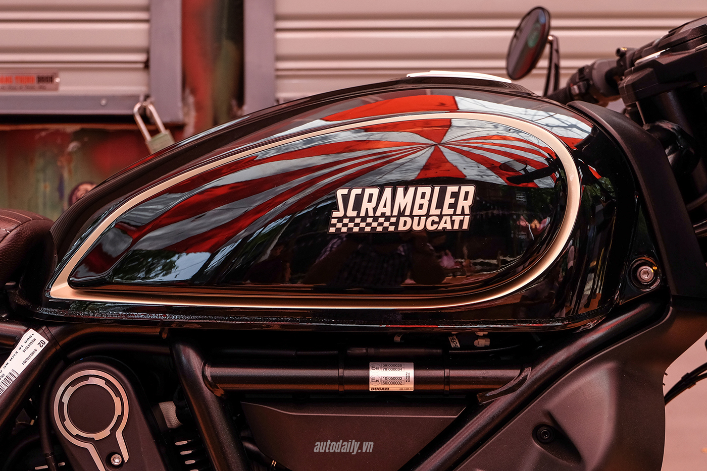 Ảnh chi tiết Ducati Scrambler Cafe Racer đầu tiên tại Việt Nam