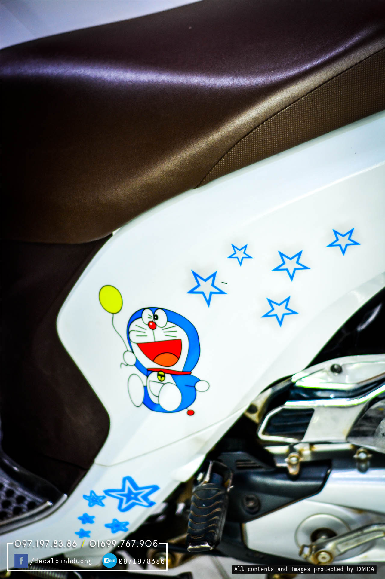 Tem Xe Vision Màu Trắng Doraemon Siêu Dễ Thương