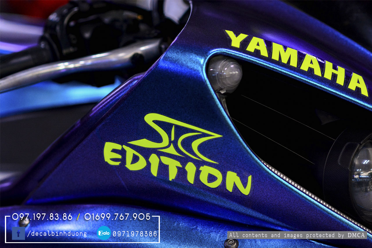 Yamaha R1 trên bộ tem siêu sang
