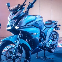Ra Mắt Motor Yamaha Fazer 250CC 2017 Đường Trường Giá Rẻ